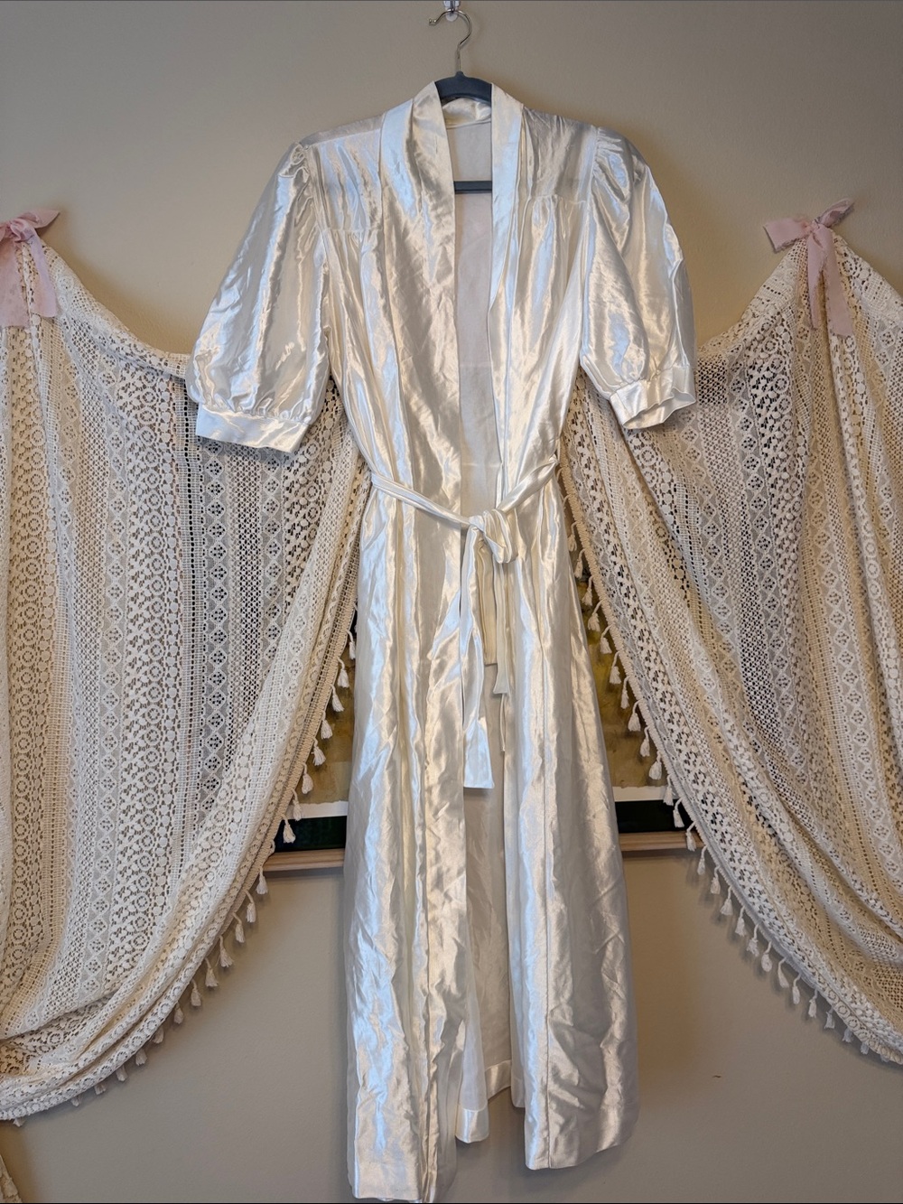 Silky White Long Robe with Belt - Women's Intimates